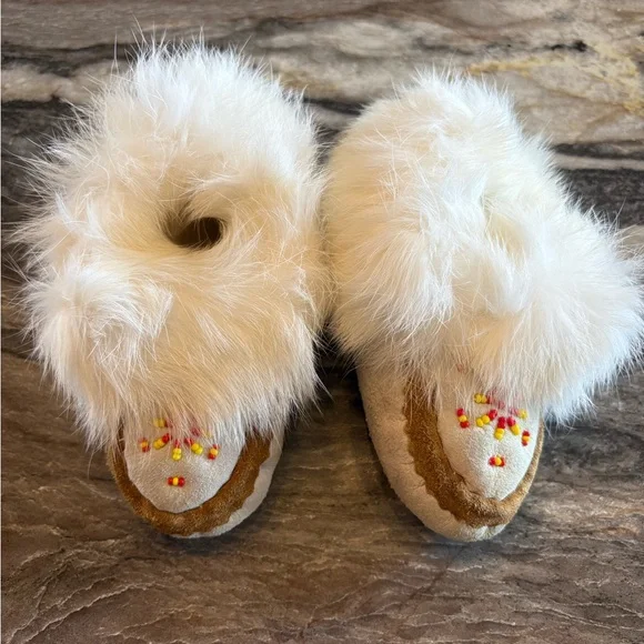 Authentic Handmade Moccasins - Picture 1 of 8